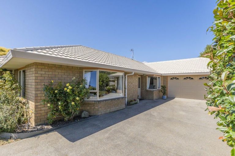 Photo of property in 66 Awatea Avenue, Paraparaumu, 5032