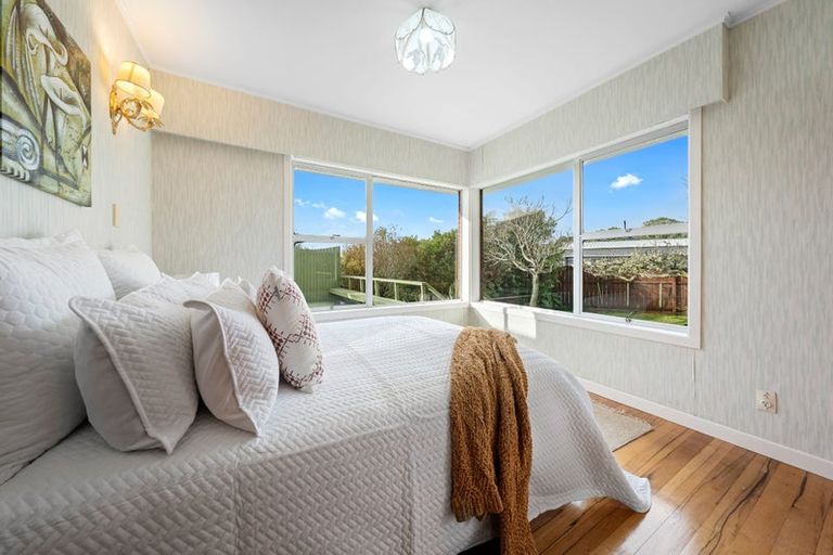 Photo of property in 4 The Anchorage, Sunnyhills, Auckland, 2010