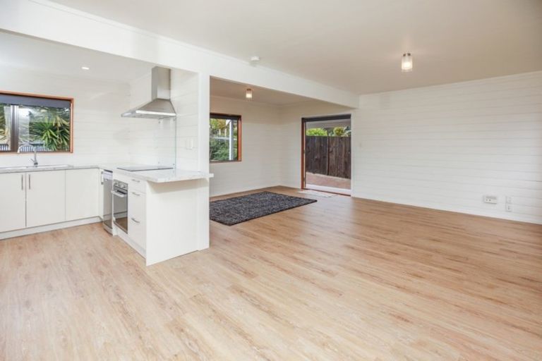 Photo of property in 14 Kiwi Avenue, Forest Lake, Hamilton, 3200