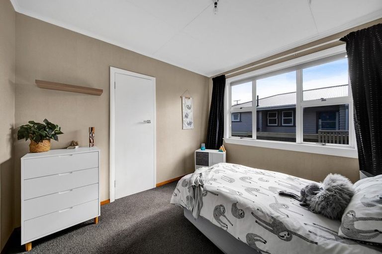 Photo of property in 11 Manawapou Road, Hawera, 4610