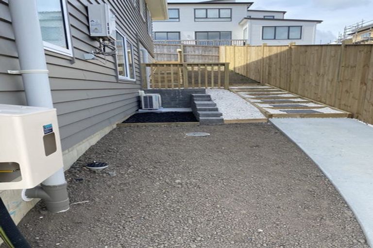 Photo of property in 38 Takurua Terrace, Orewa, 0931