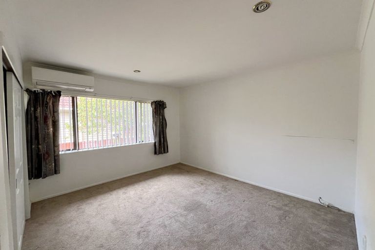 Photo of property in 196 Robertson Road, Mangere East, Auckland, 2024