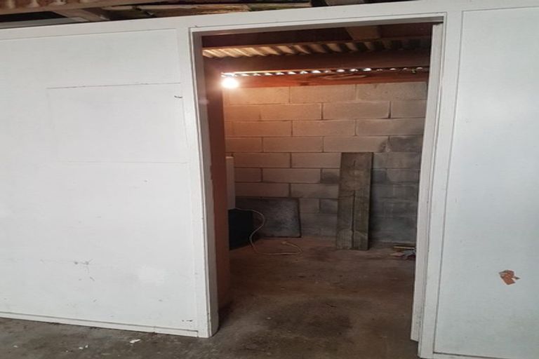 Photo of property in 2/214 Coronation Avenue, Welbourn, New Plymouth, 4310