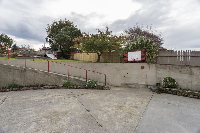 Photo of property in 58 Greta Street, South Hill, Oamaru, 9400