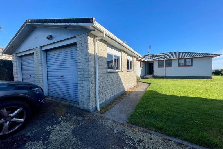 Photo of property in 15b Miro Street, Merrilands, New Plymouth, 4312