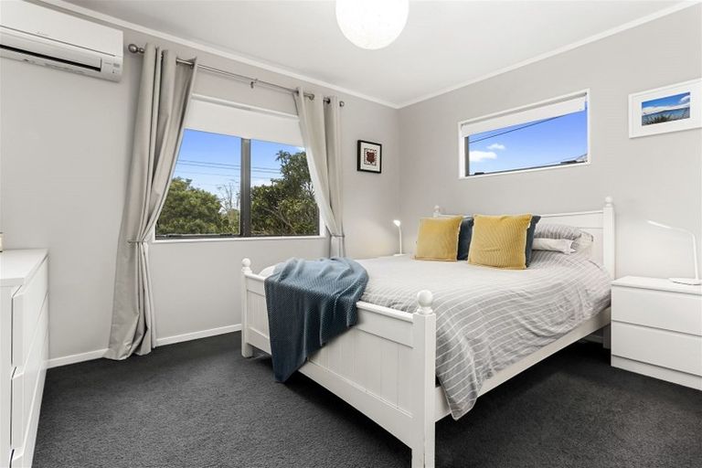 Photo of property in 1/38 Woodside Avenue, Northcote, Auckland, 0627