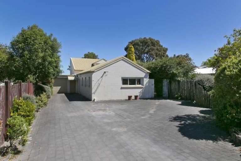 Photo of property in 30 Mahuta Road, Waitahanui, Taupo, 3378
