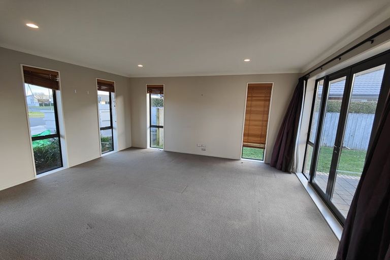 Photo of property in 44 Wiltshire Drive, Huntington, Hamilton, 3210