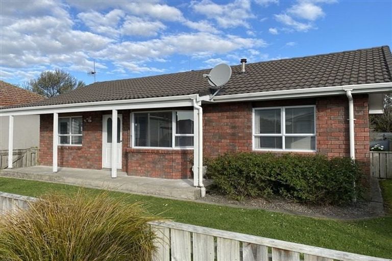 Photo of property in 3 Gibson Court, Roslyn, Palmerston North, 4414