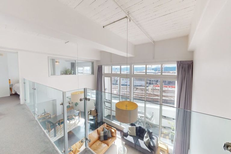 Photo of property in Stadium Garden Flats, 111/107 Thorndon Quay, Pipitea, Wellington, 6011