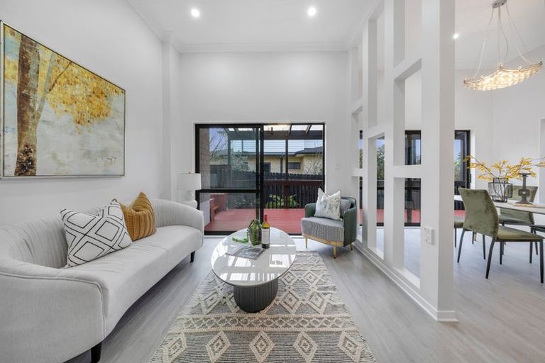 Photo of property in 29 Midhurst Avenue, Henderson, Auckland, 0612