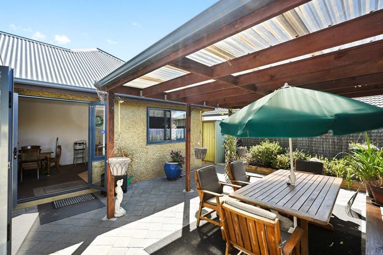 Photo of property in 16 Cate Road, Rototuna, Hamilton, 3210