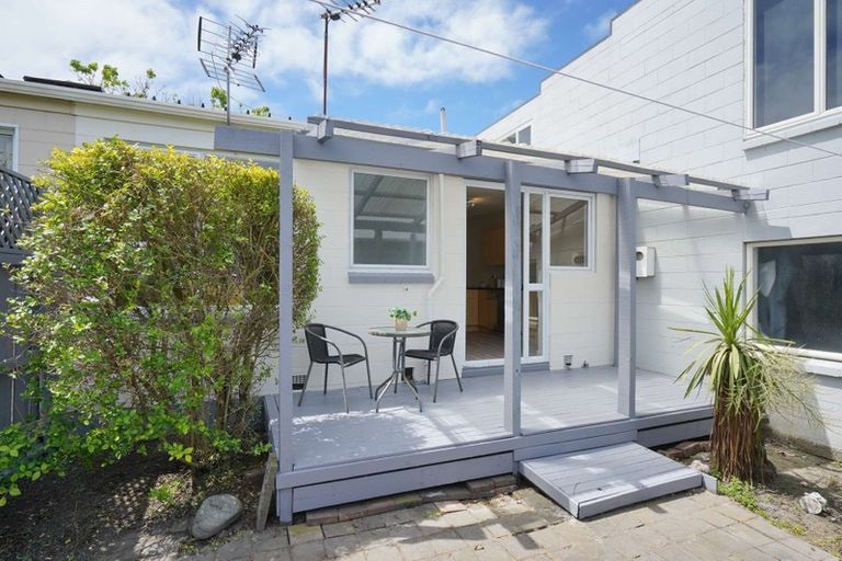 Photo of property in 2/57 Dover Street, St Albans, Christchurch, 8014