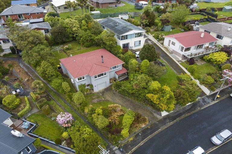 Photo of property in 69 Centennial Avenue, Helensburgh, Dunedin, 9010