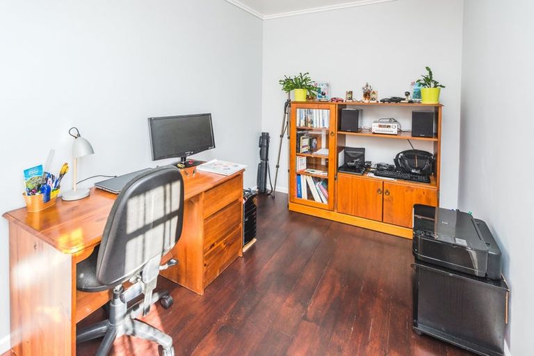 Photo of property in 10 Maire Street, Gonville, Whanganui, 4501