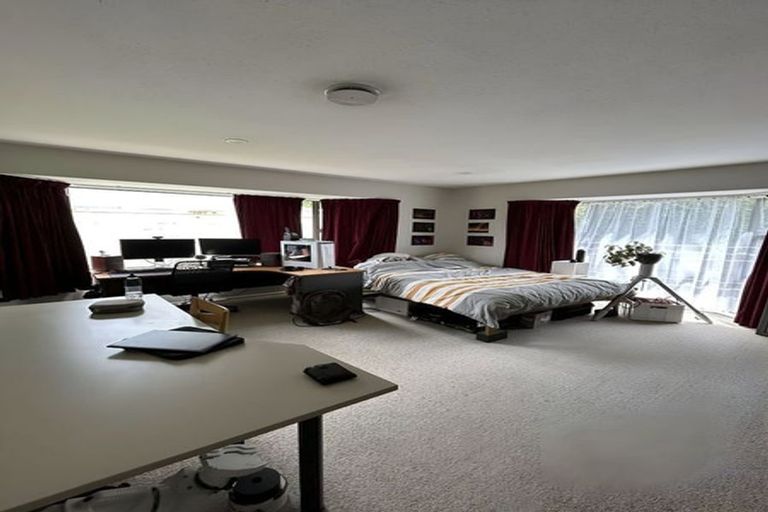 Photo of property in 18b Clyde Road, Upper Riccarton, Christchurch, 8041