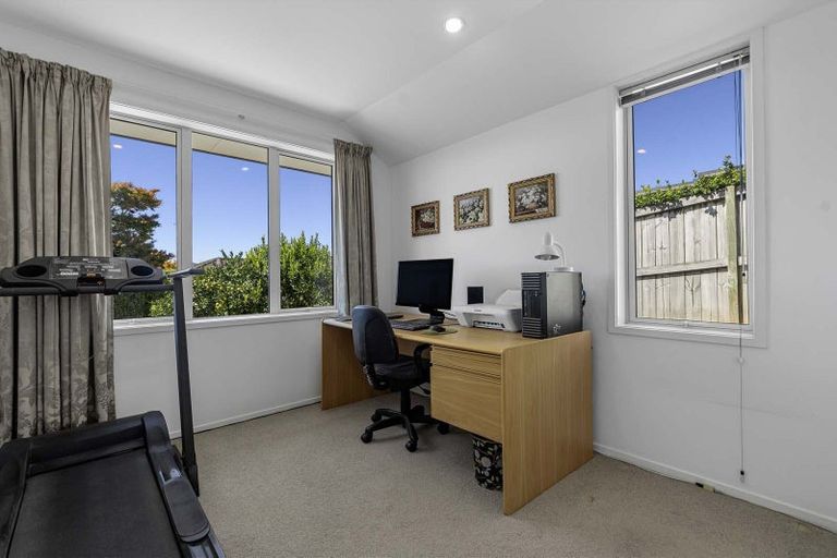 Photo of property in 6 Buxton Place, Ohauiti, Tauranga, 3112