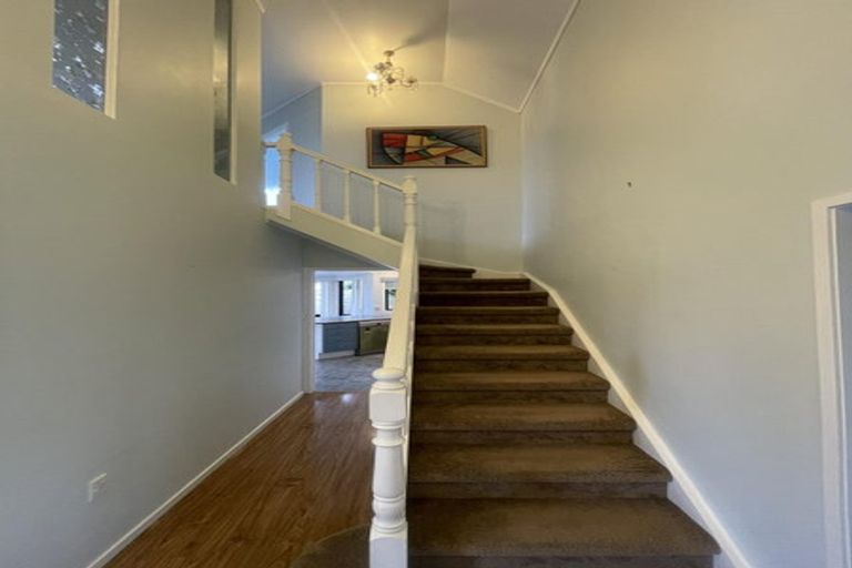 Photo of property in 1/4 Crescent Hills Court, Northpark, Auckland, 2013