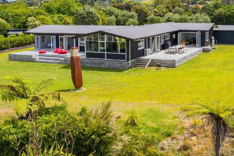 Photo of property in 70 Molesworth Drive, Mangawhai, 0505