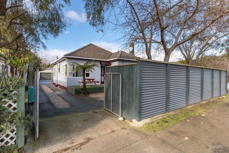 Photo of property in 17 Murray Street, Wallaceville, Upper Hutt, 5018