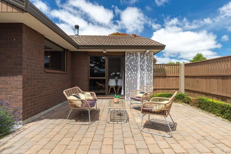 Photo of property in 51 Arcon Drive, Broomfield, Christchurch, 8042