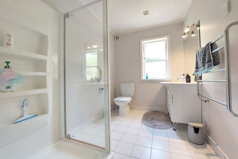 Photo of property in 199 Woodlands Park Road, Titirangi, Auckland, 0604