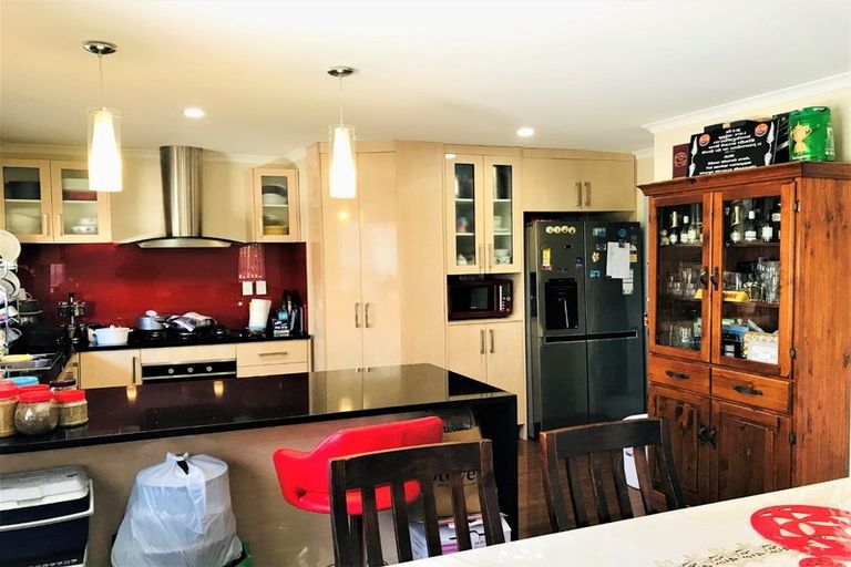 Photo of property in 5 Lendenfeld Drive, Papatoetoe, Auckland, 2025