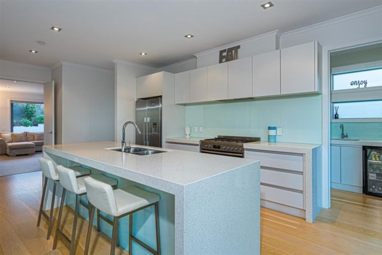 Photo of property in 131 Kowhai Road, Mairangi Bay, Auckland, 0630