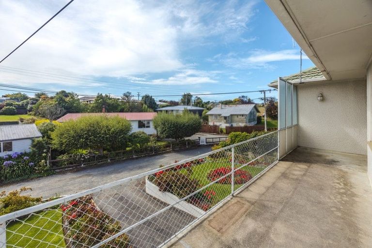 Photo of property in 6 Cambridge Place, Holmes Hill, Oamaru, 9401