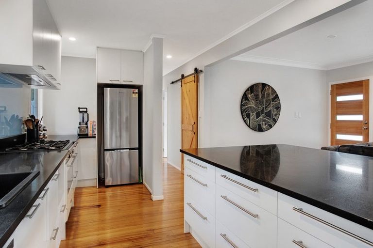 Photo of property in 2/64 Alton Avenue, Hillcrest, Auckland, 0627