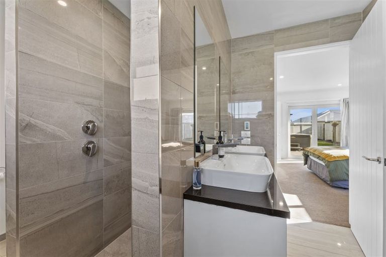 Photo of property in 2 Beachvale Drive, Kaiapoi, 7630