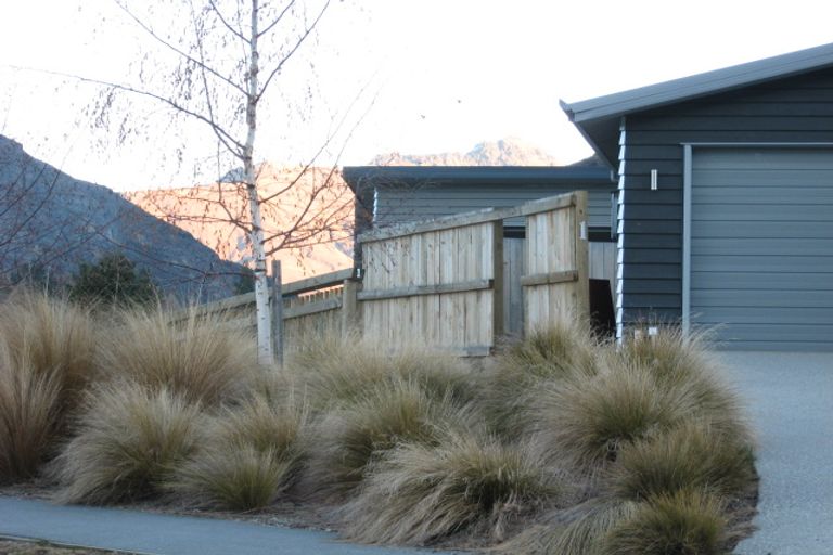 Photo of property in 3 Morning Star Terrace, Arthurs Point, Queenstown, 9371
