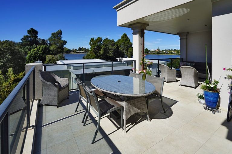 Photo of property in 138 Lake Crescent, Hamilton Lake, Hamilton, 3204