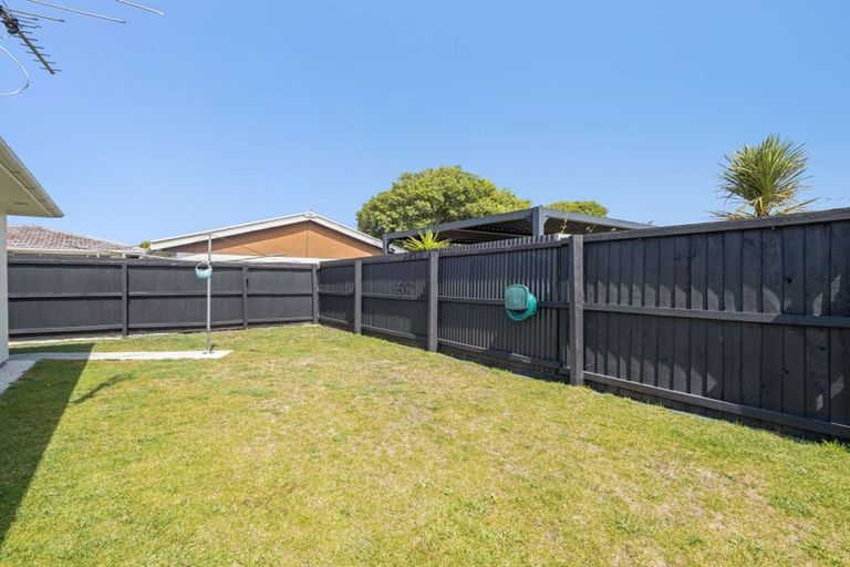 Photo of property in 2/161 Beach Road, North New Brighton, Christchurch, 8083