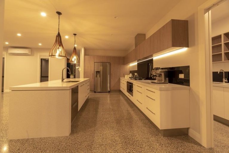 Photo of property in 2 Puriri Park Lane, Waipapa, 0230