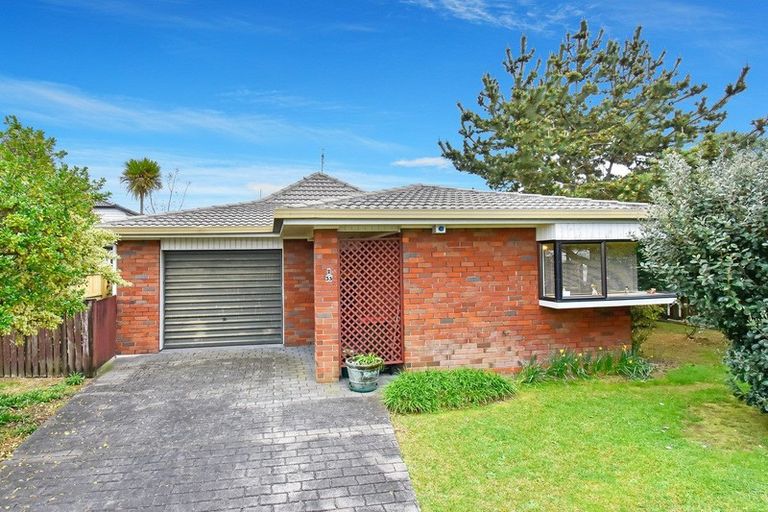 Photo of property in 2/33 Laurie Avenue, Papakura, 2110