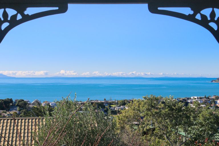 Photo of property in 462a Whangaparaoa Road, Stanmore Bay, Whangaparaoa, 0932