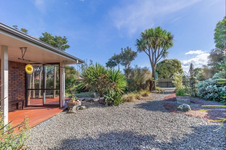 Photo of property in 68 Mako Mako Road, Levin, 5510