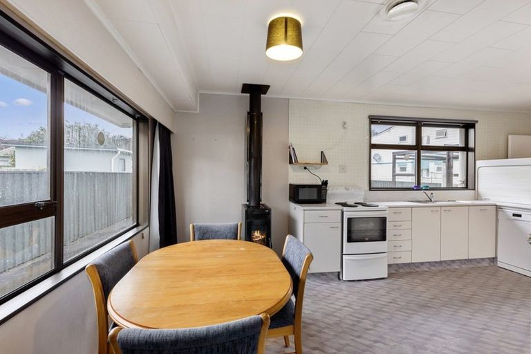 Photo of property in 142a Molesworth Street, Taita, Lower Hutt, 5011