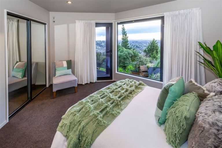 Photo of property in 8a Vista Place, Huntsbury, Christchurch, 8022