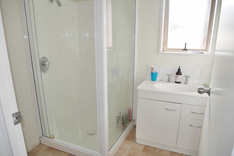 Photo of property in 5 Balgay Street, Upper Riccarton, Christchurch, 8041