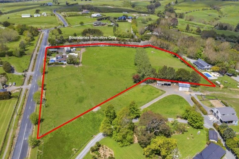 Photo of property in 18 Potts Road, Whitford, Howick, 2571