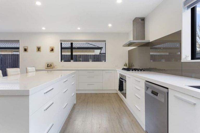 Photo of property in 10 Highfield Lane, Rangiora, 7400