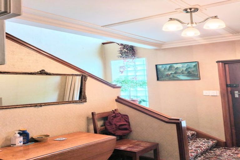 Photo of property in 12 Wallace Street, Roslyn, Dunedin, 9010