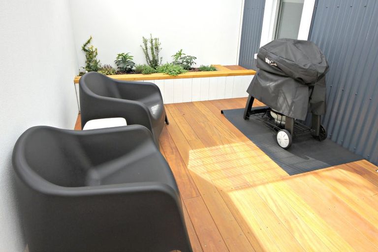 Photo of property in 2 Footscray Avenue, Te Aro, Wellington, 6011