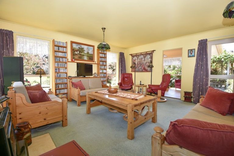 Photo of property in 265 No 1 Line, Tauwharenikau, Featherston, 5771