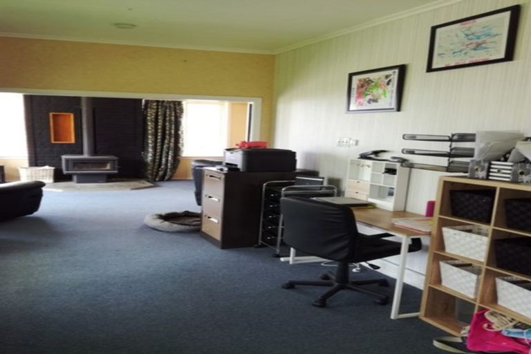 Photo of property in 9 Birch Street, Tuatapere, 9620