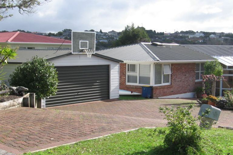 Photo of property in 19 Mayfair Crescent, Mairangi Bay, Auckland, 0630