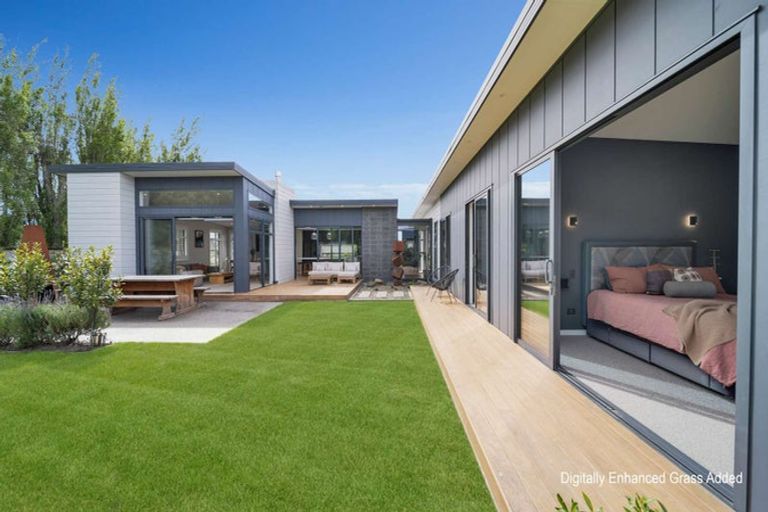 Photo of property in 92 Weston Road, Weston, Oamaru, 9401