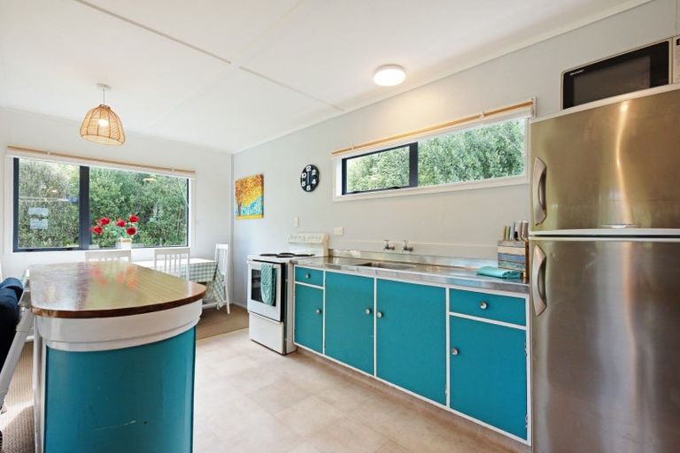 Photo of property in 33 Arcus Road, Te Horo, Otaki, 5582